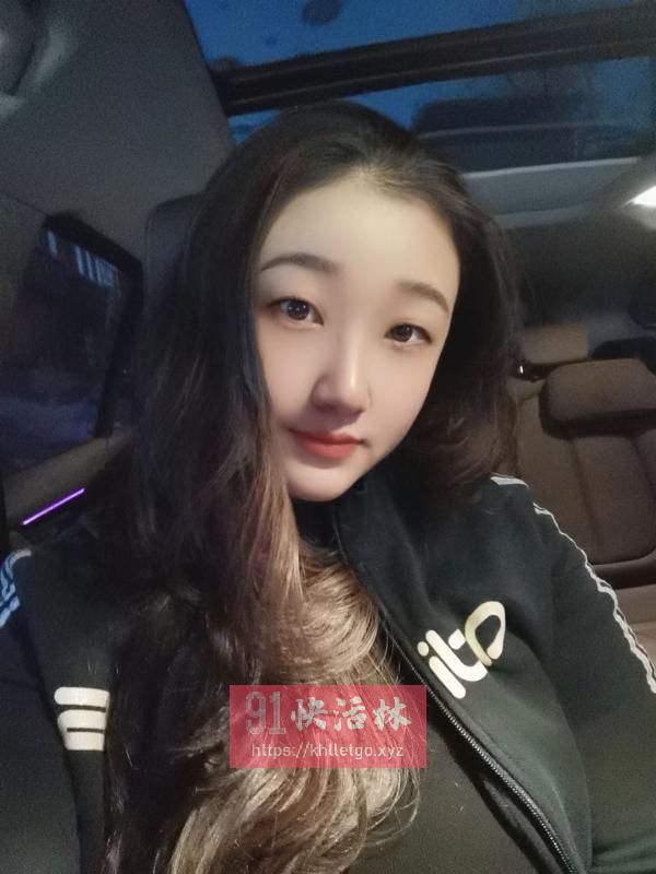 瑜伽老师姿势多