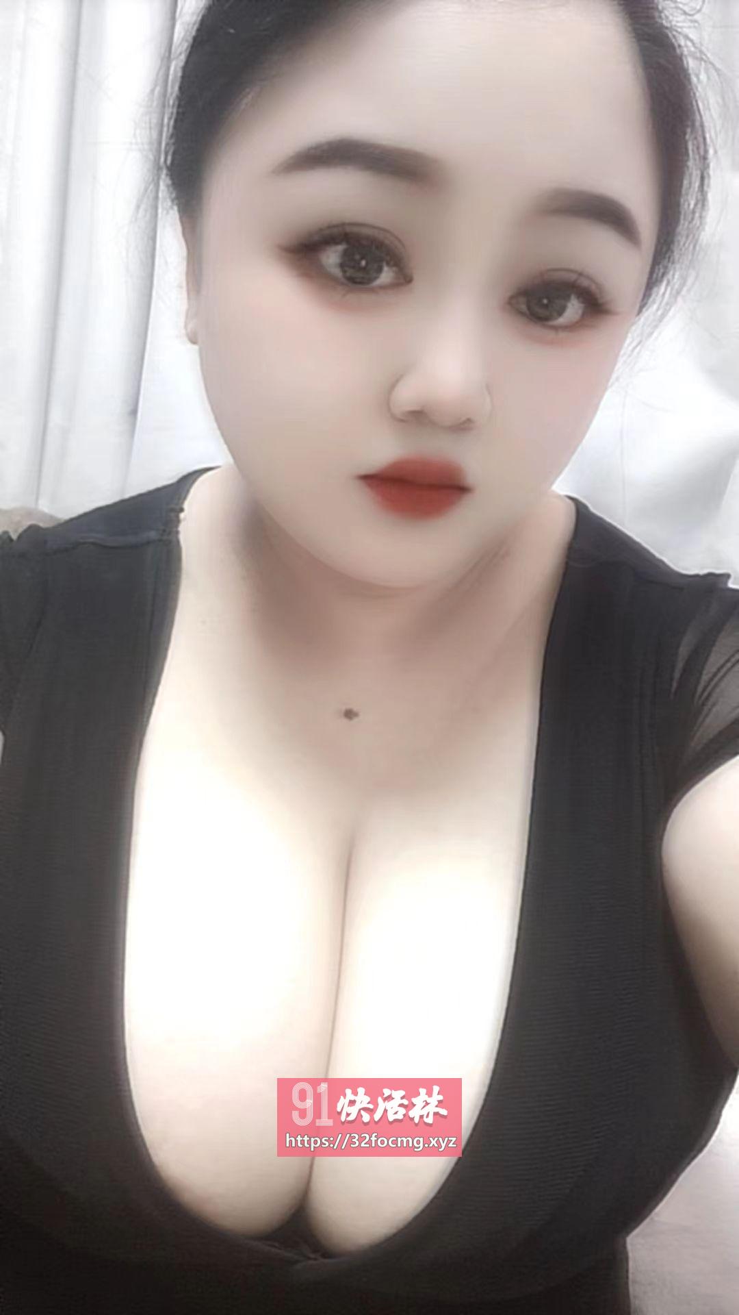 宝安波霸奶茶微胖女神