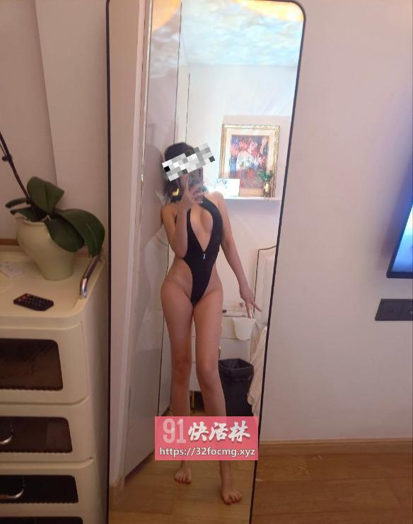 太原性感蜜桃D奶粉穴小妹