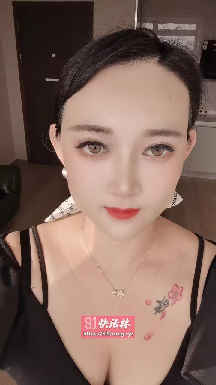 宝藏型大白奶轻熟姐姐