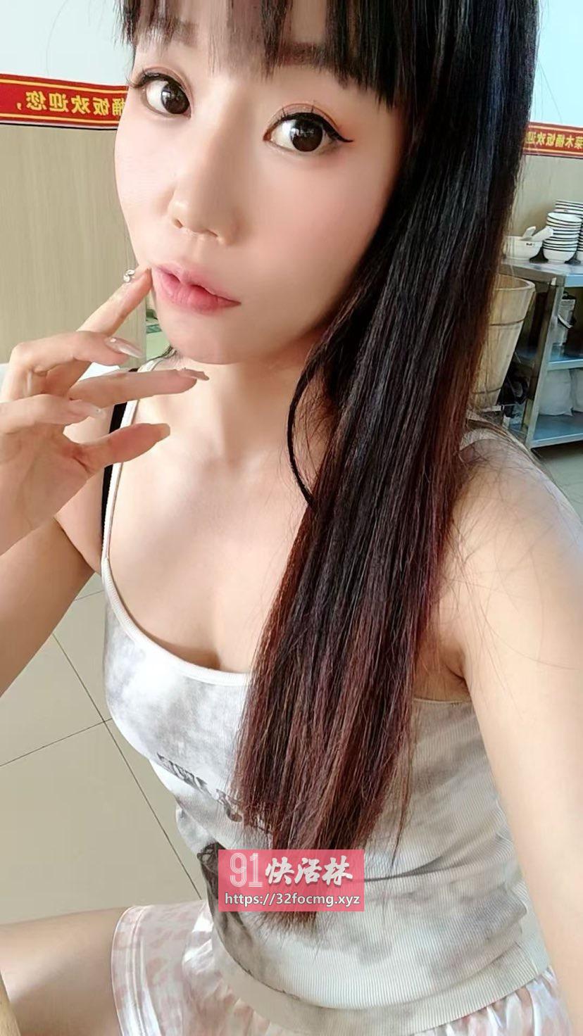 白云新人小容