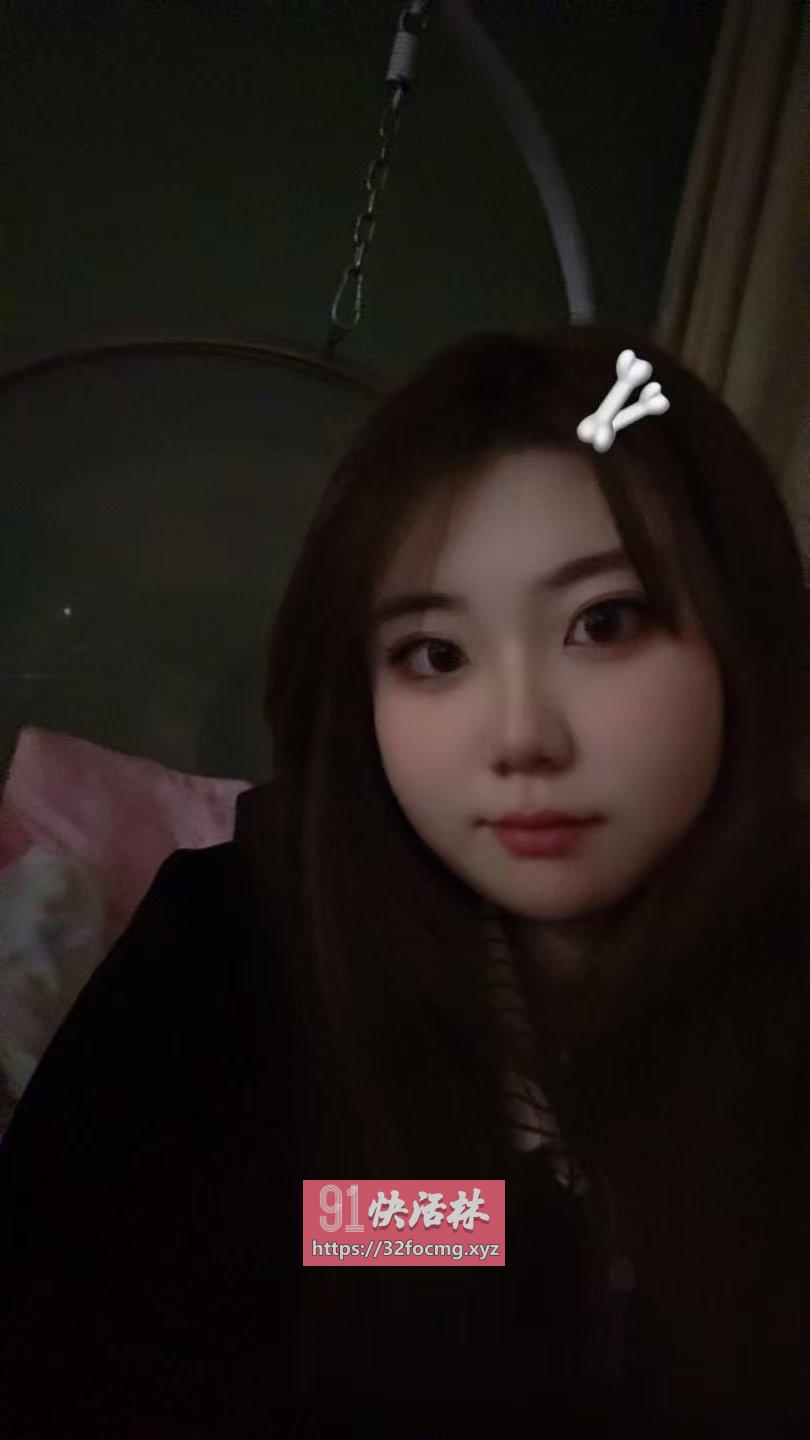 河东前凸后翘丰满妹