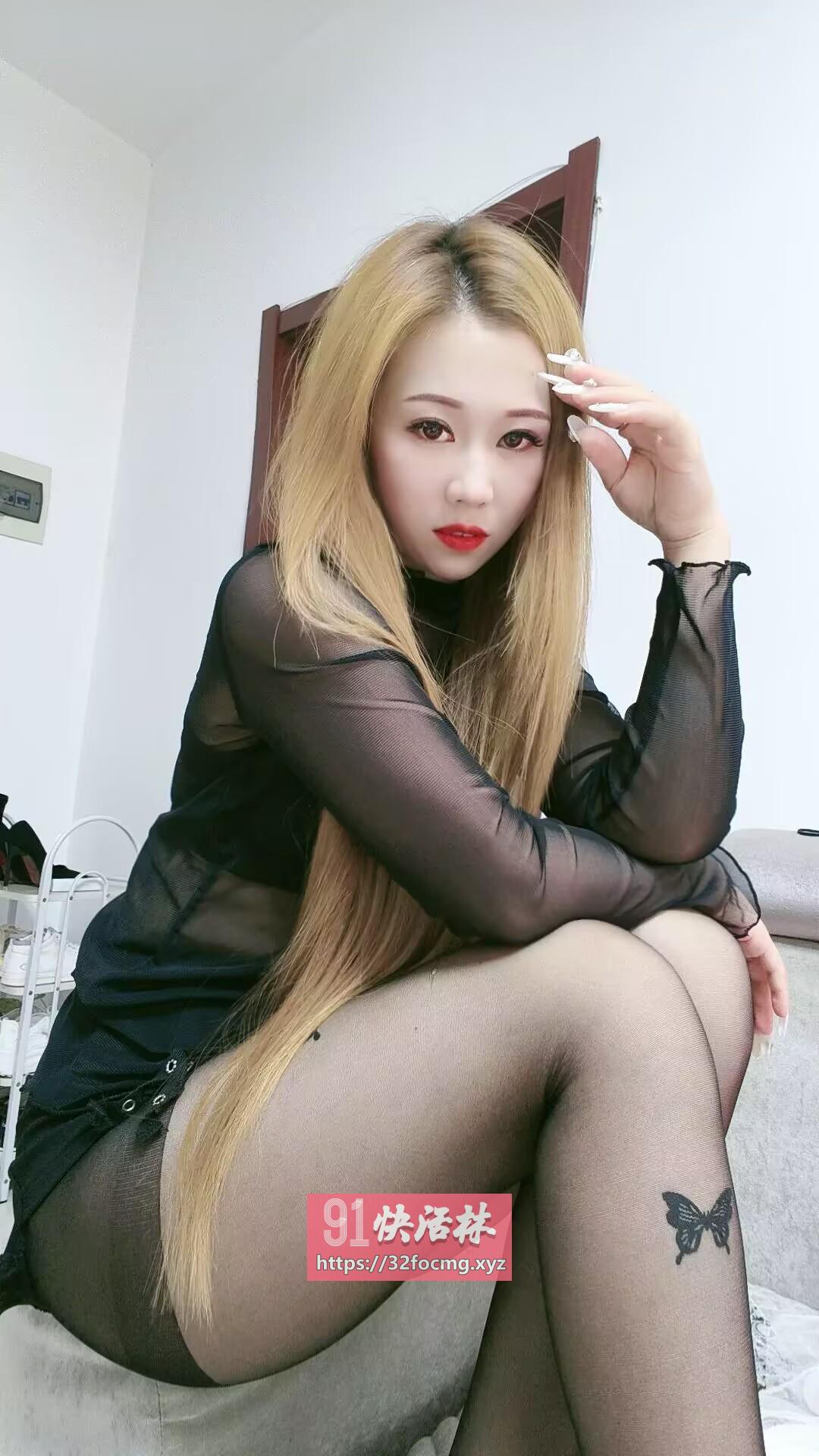很诱惑的妹子