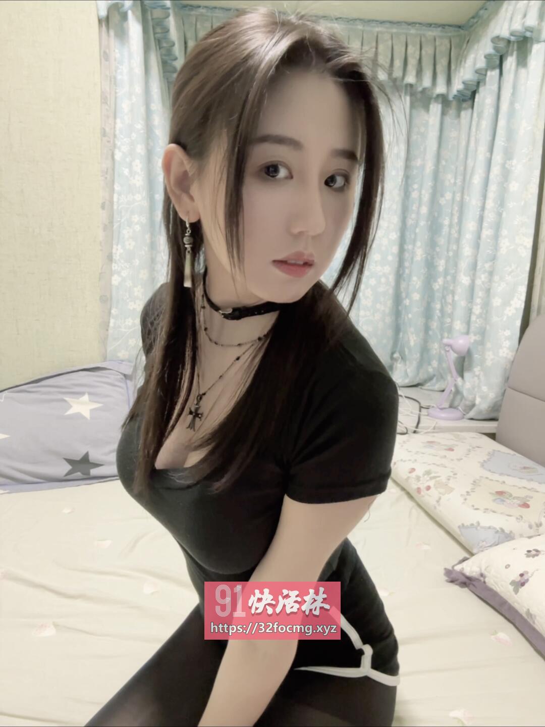 体验大胸嫩鲍鱼多汁
