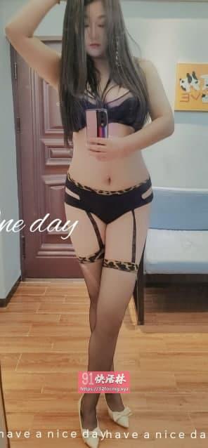 胸大服务好乐乐老师