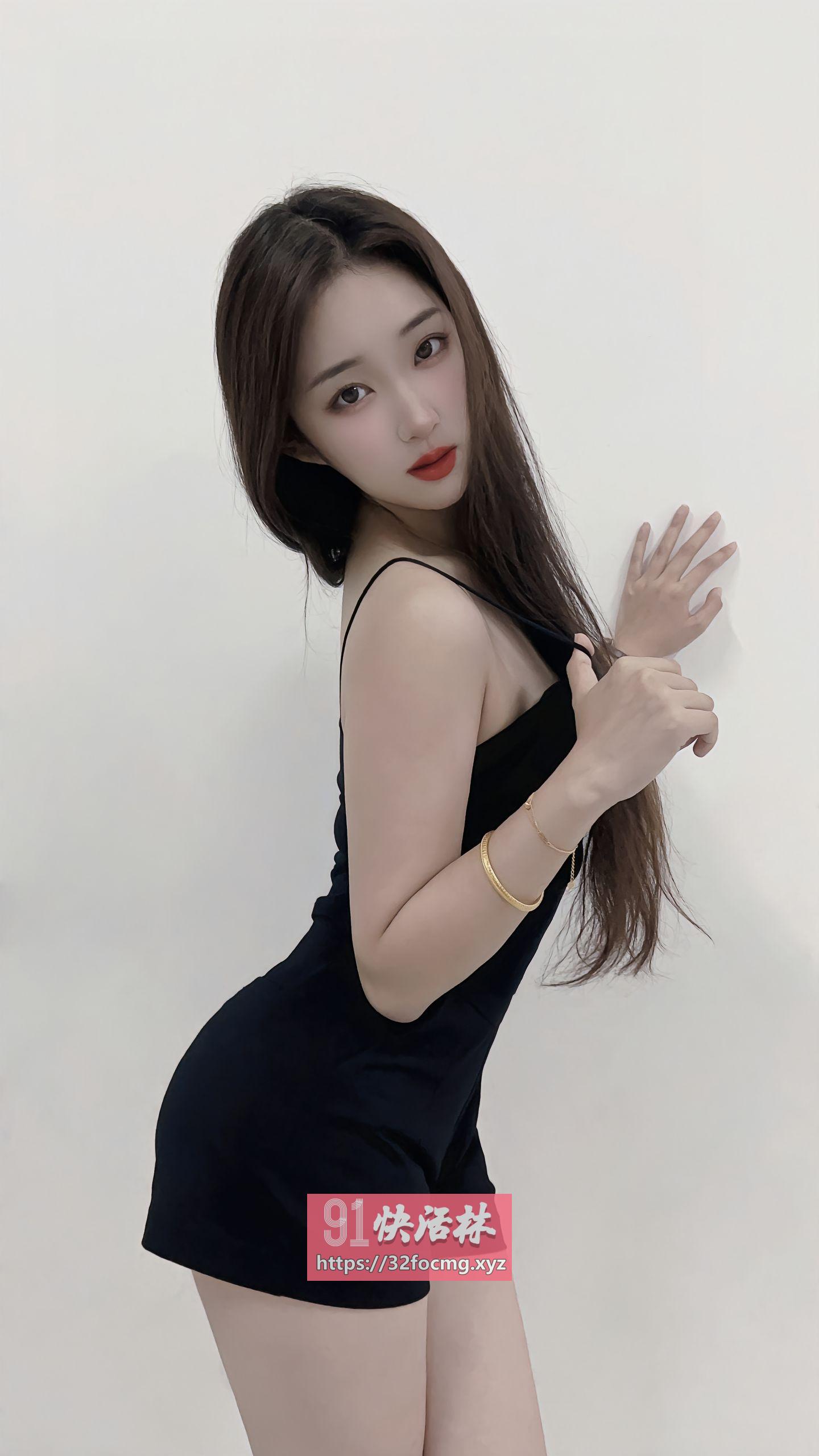 刚刚出道的小妹妹真好