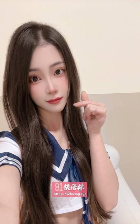 制服骚妹小乔