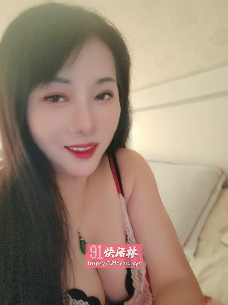 能操丰满圆润四川熟女