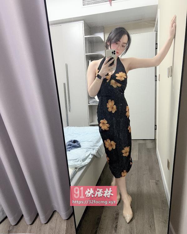 丰满大胸御姐