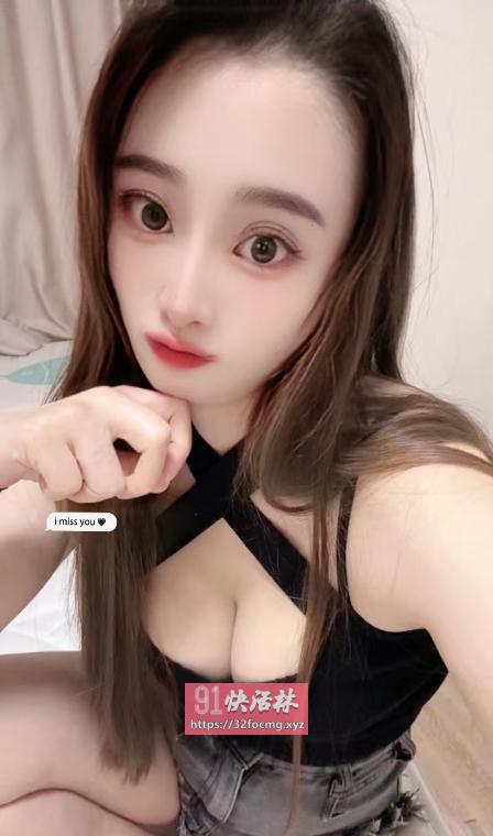蜜桃翘臀小沫