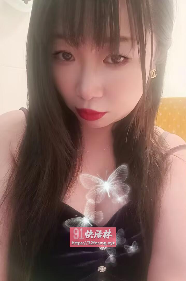 武侯丝滑小骚货 反差感大