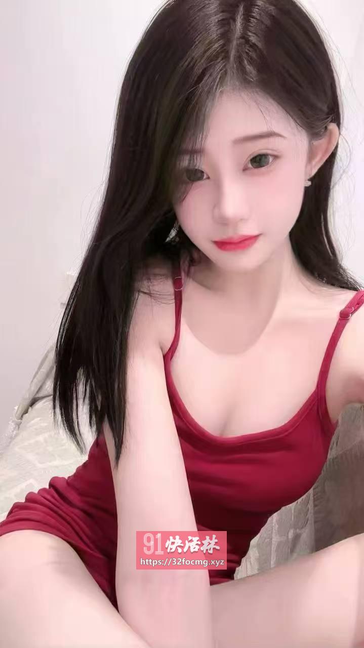 南湖妩媚丰满风骚妹子
