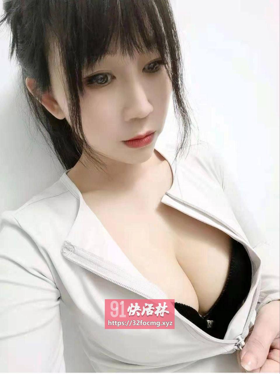 泄火炮架子小不点