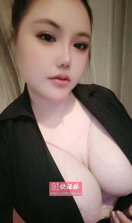 白云大胸尤物