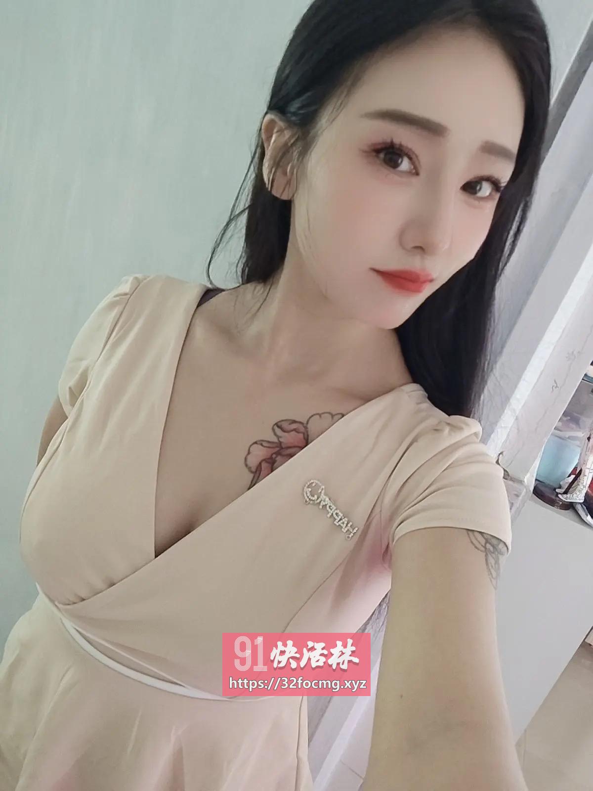 新区清纯可爱小姐姐
