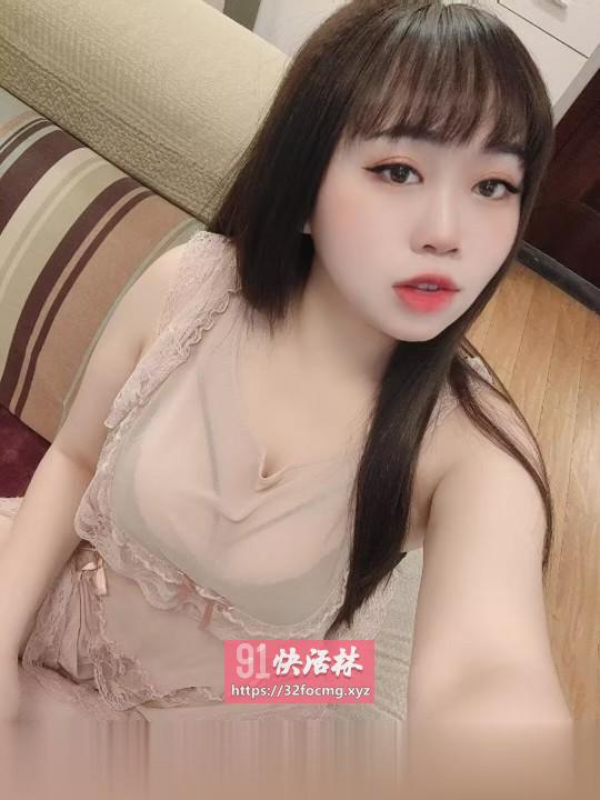 吊带包臀裙姐姐
