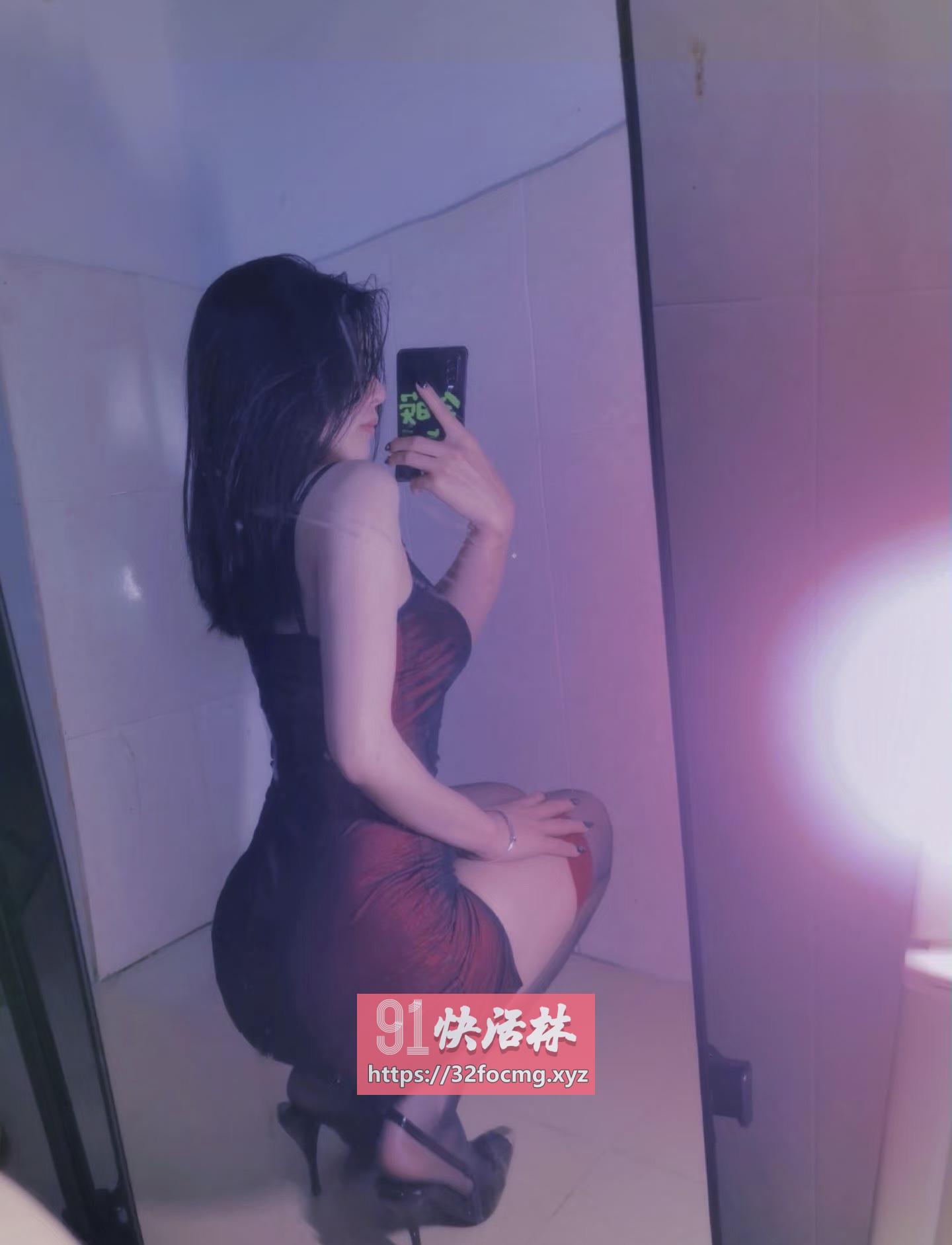御姐爆乳纹身厌厌