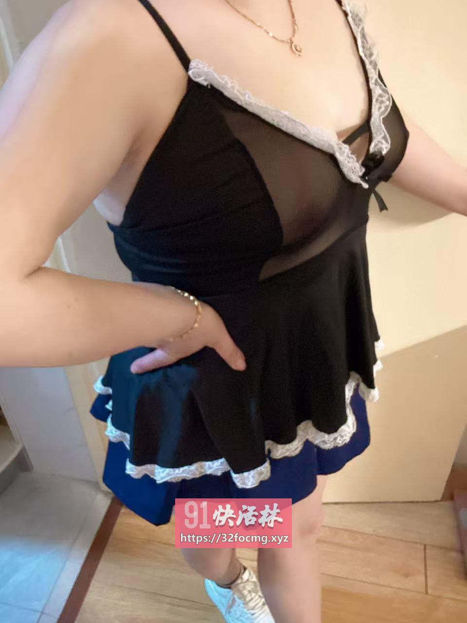 超实惠快餐巨乳大姐