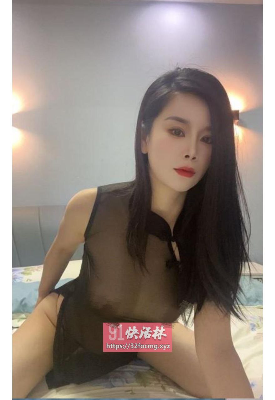 黑丝长腿苗苗