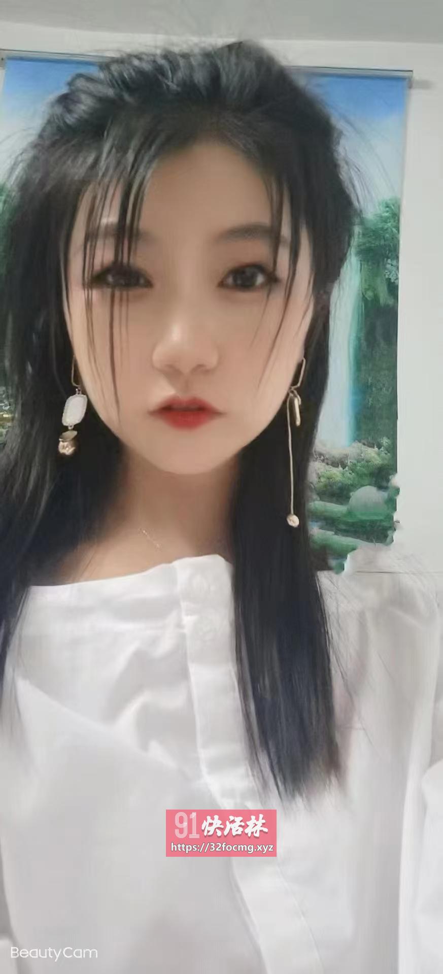 中项服务小妹妹