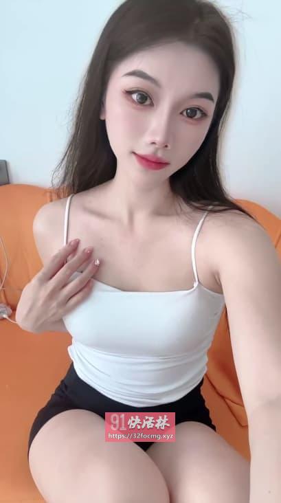 性感制服很风骚