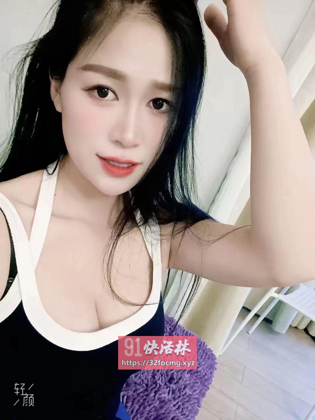 城关清纯气质美女