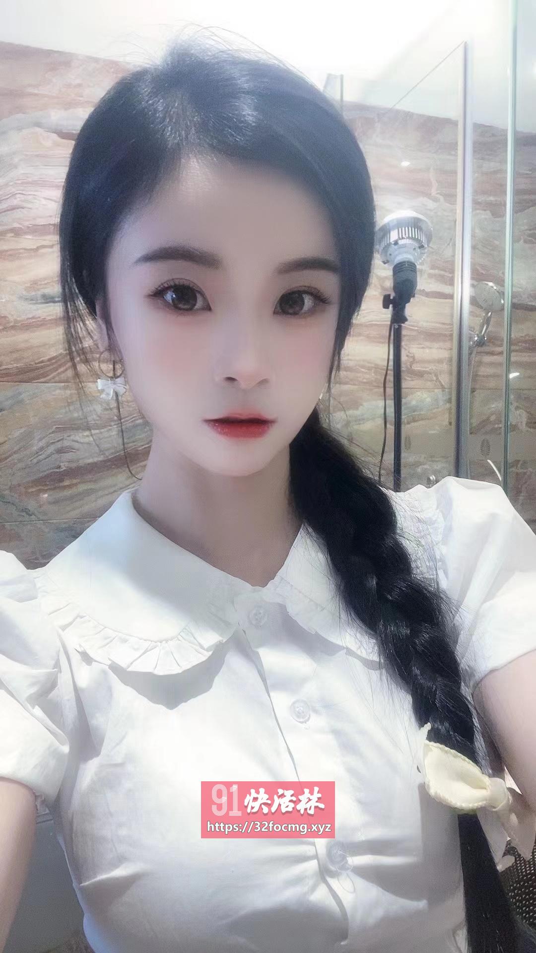 性格温柔女友感拉满。