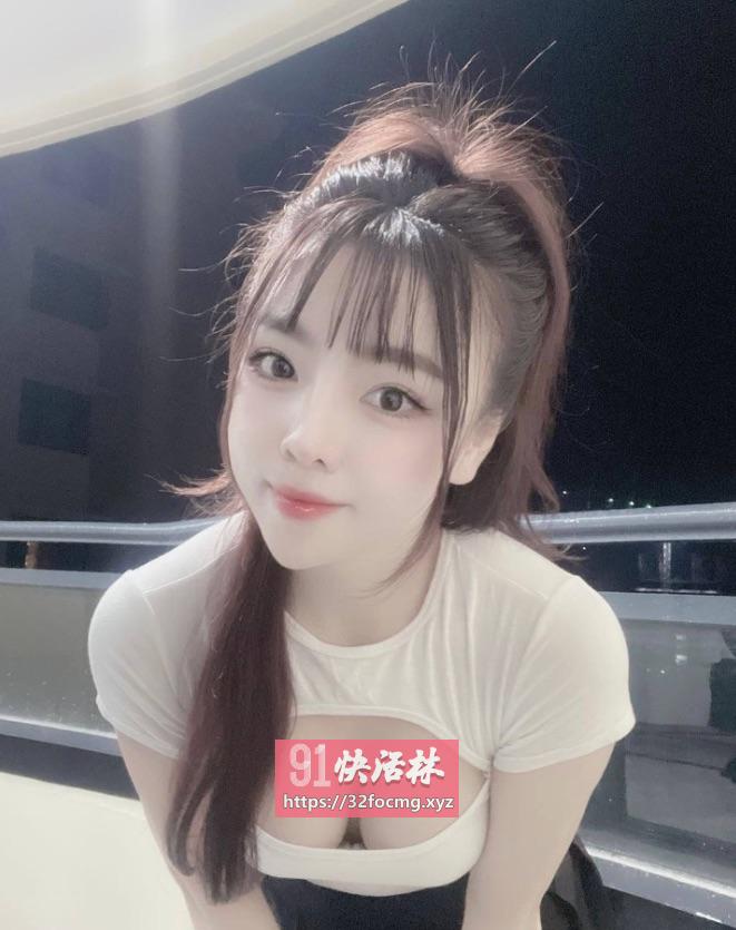 厂妹水多风骚性感蝴蝶粉