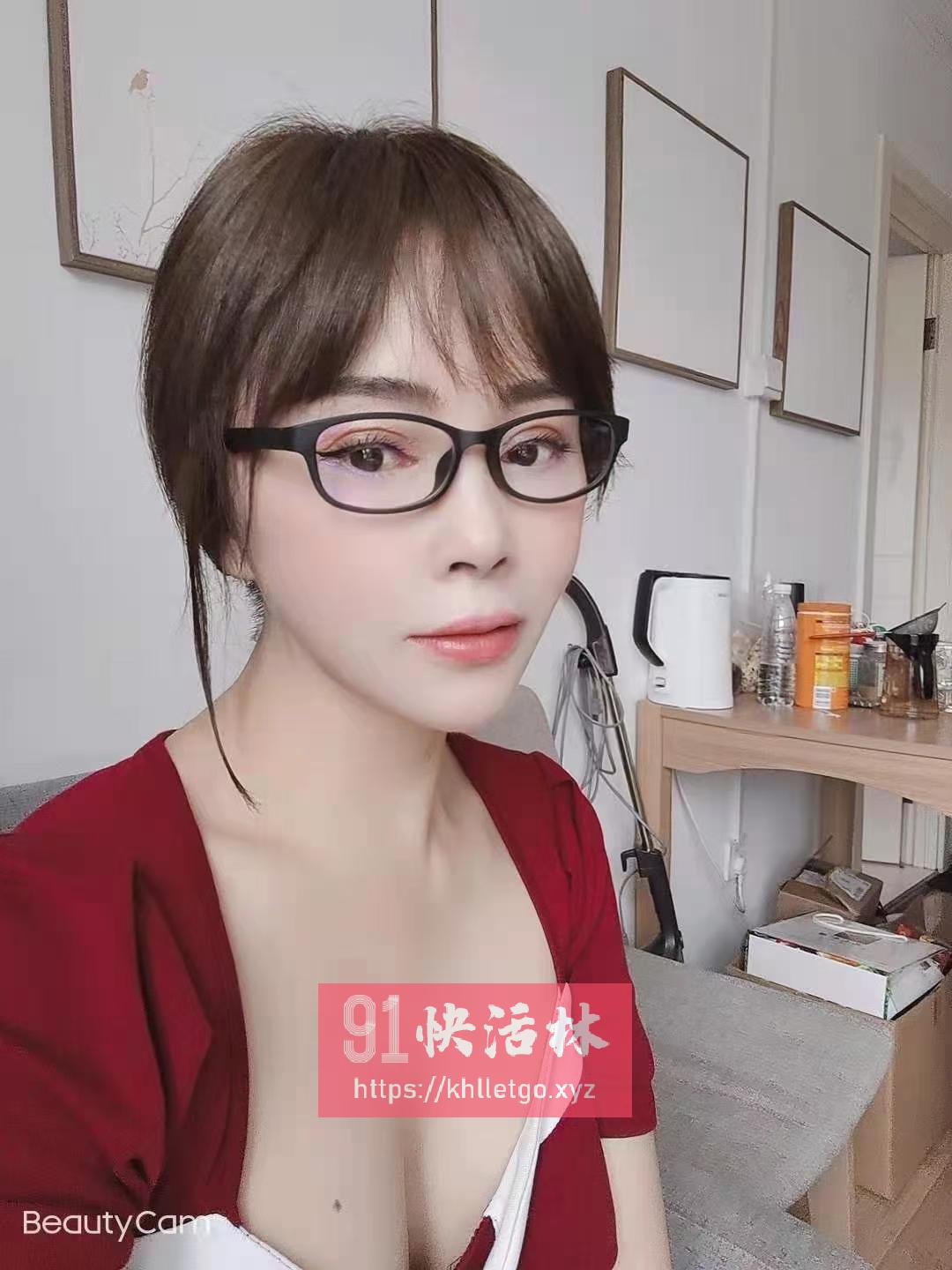 莹莹，一次非常爽的体验