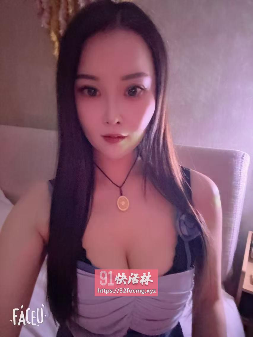 瓜子脸小姐姐