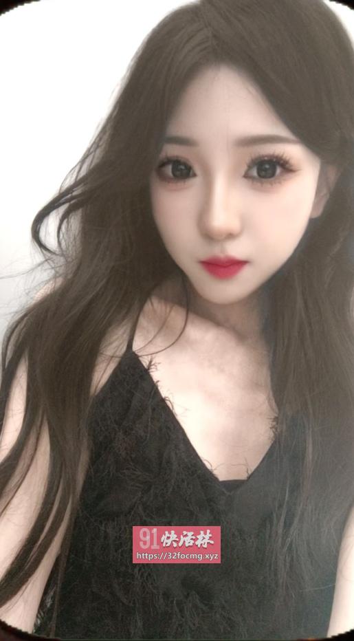 泰州一线天少女