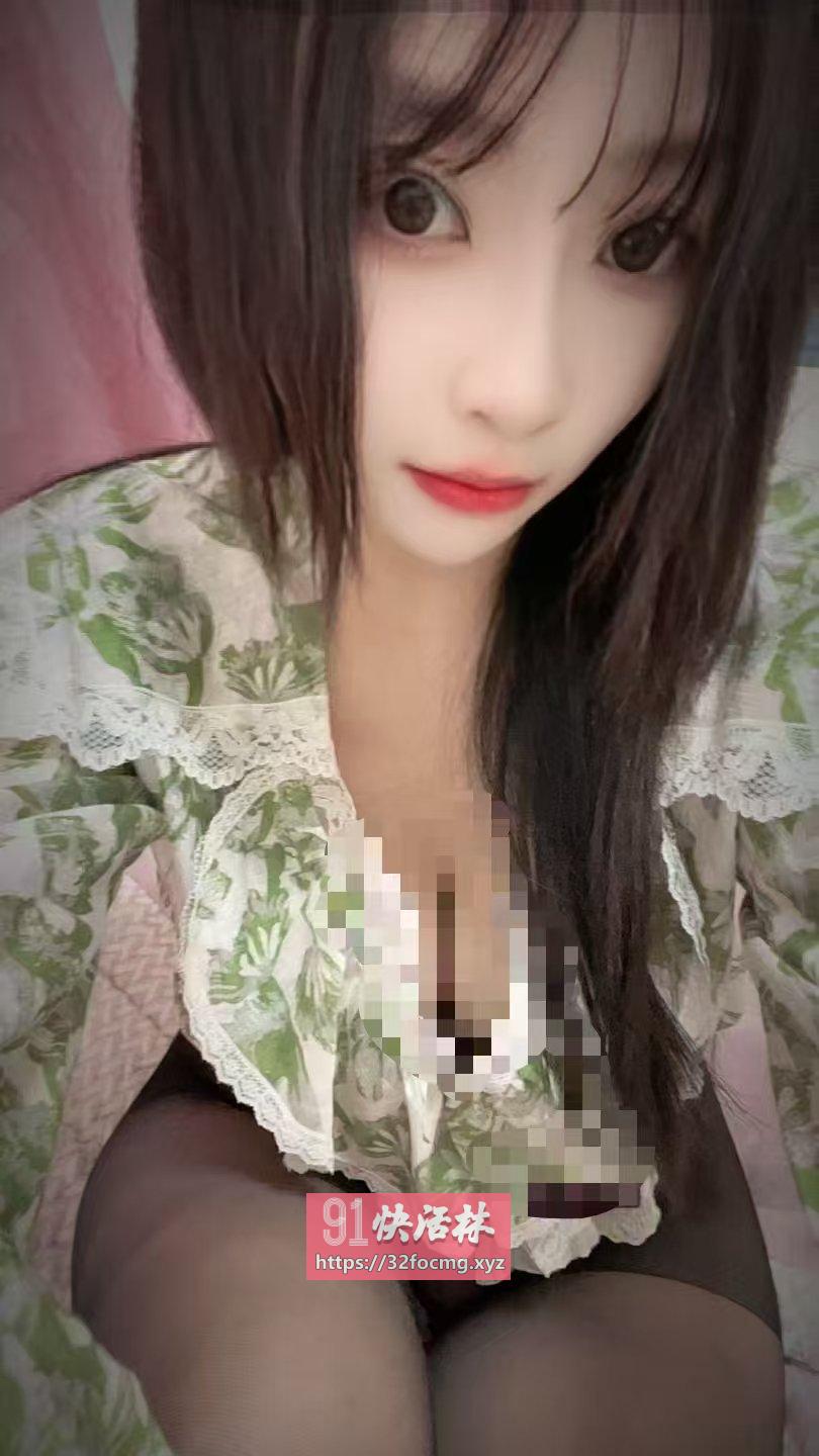 极品大胸闷骚小姐姐