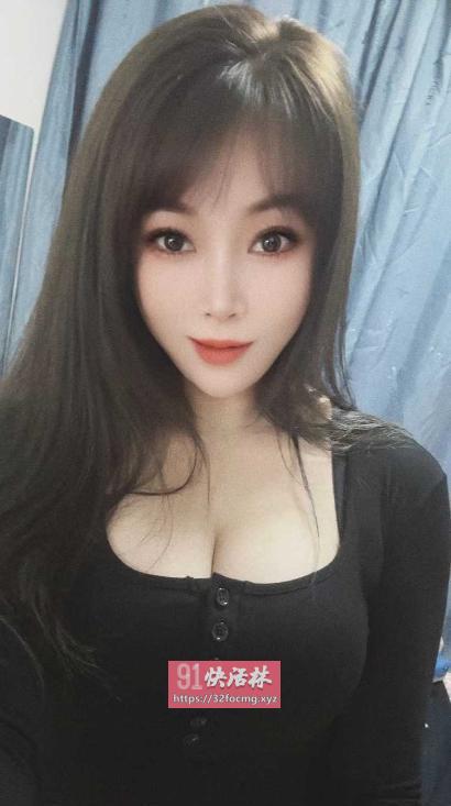 北京 性感小妹三点粉小穴嘴巴很紧