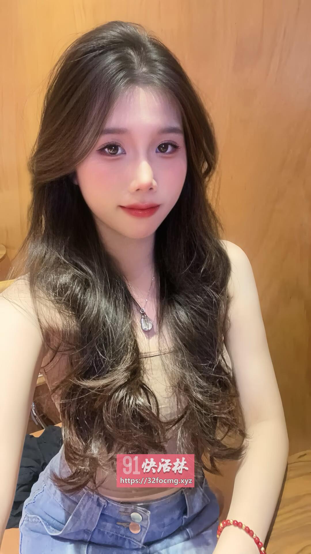 甜美可爱清纯萌妹