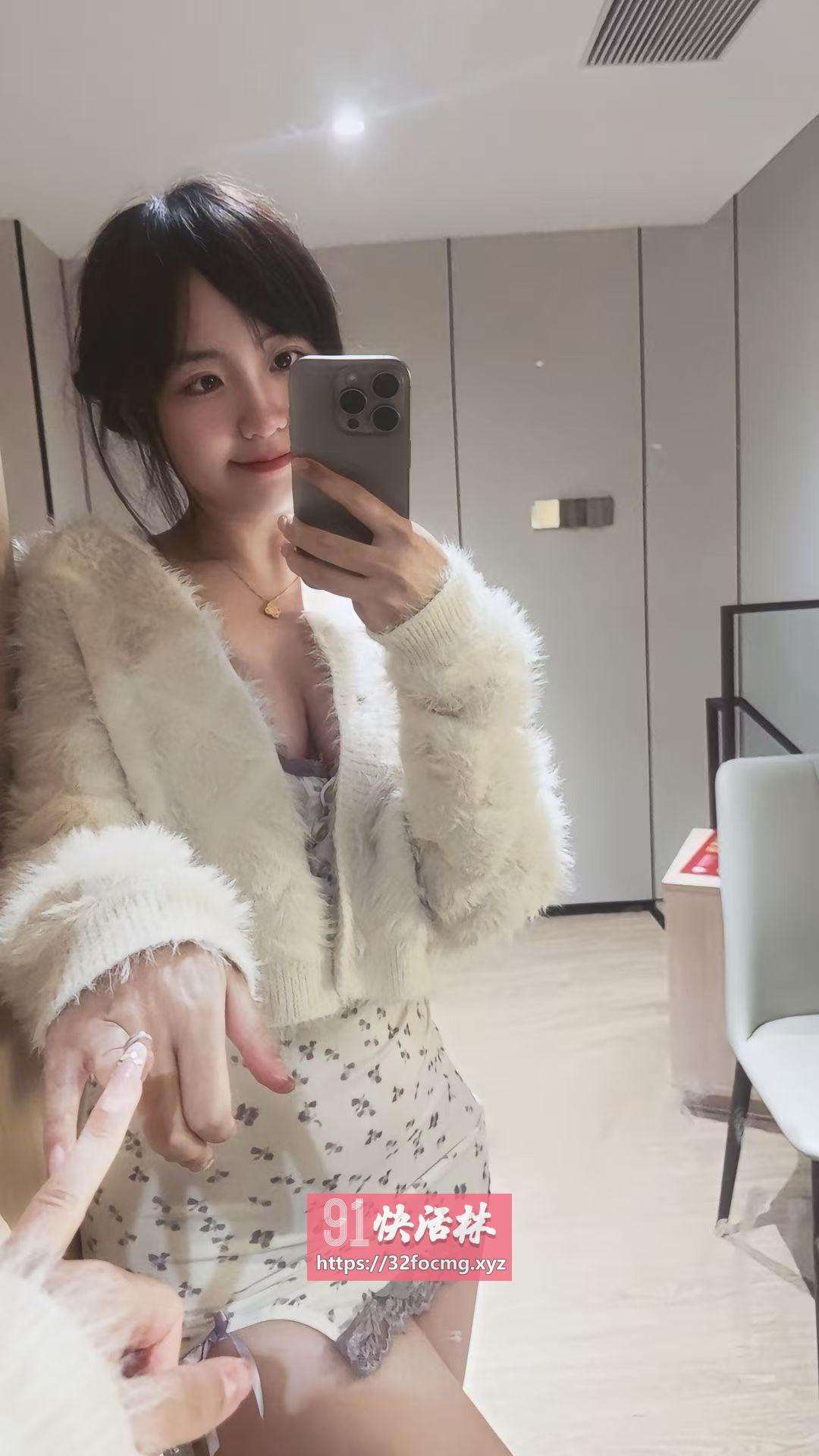 金水美甲小妹兼职刚下海