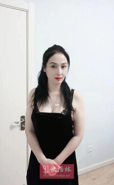 白净温柔熟女