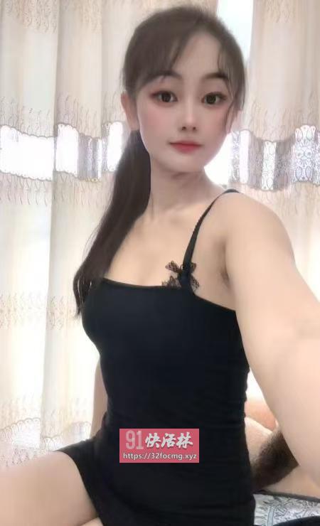 三点粉嫩大奶妹