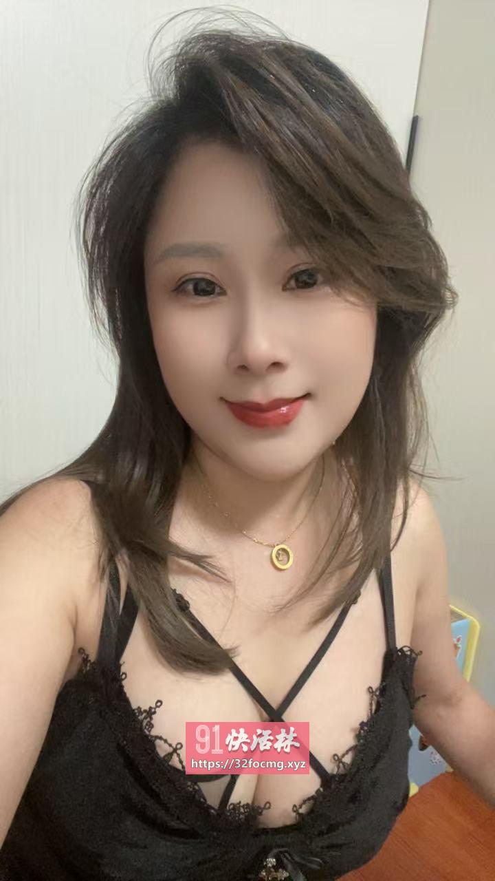 七宝骚少妇冰冰