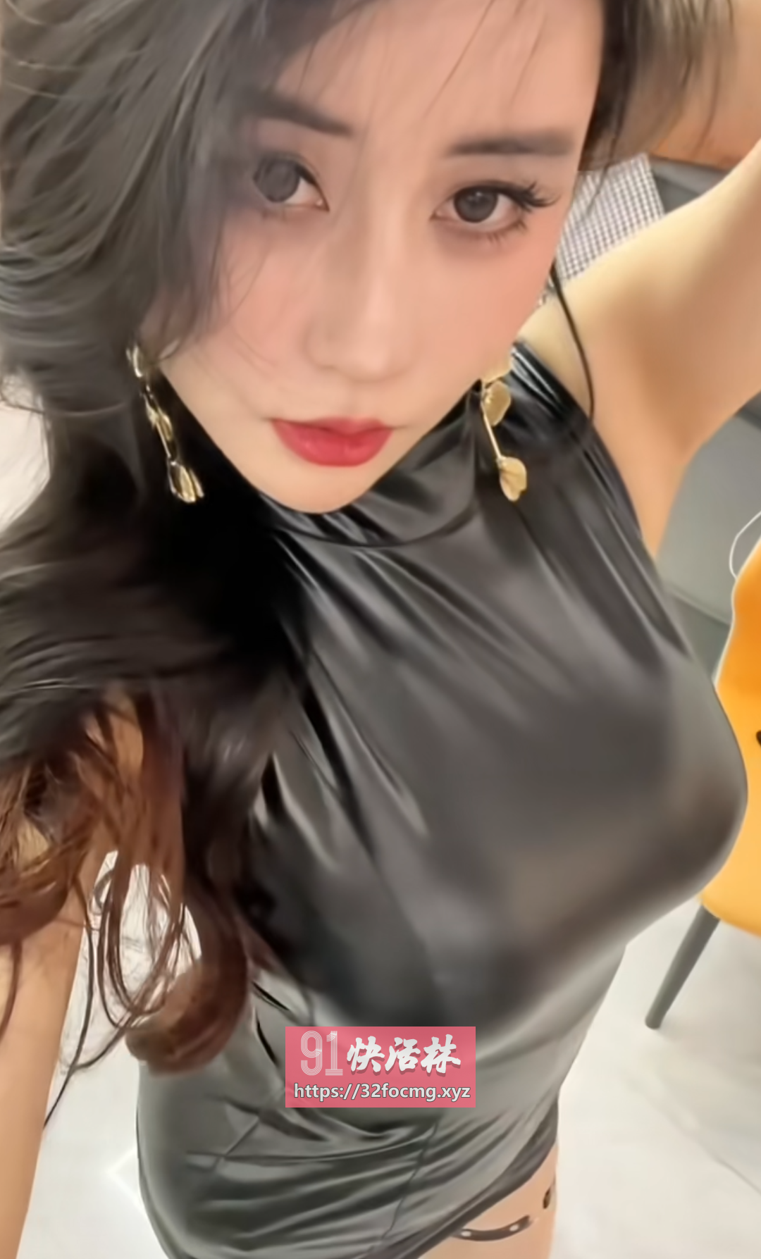 很带劲的小活妹子