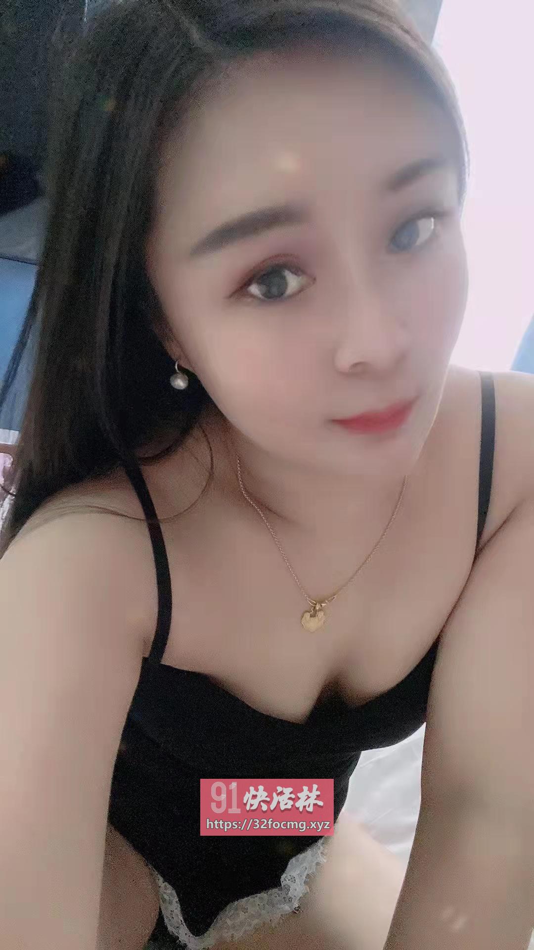  懂男人的气质女友