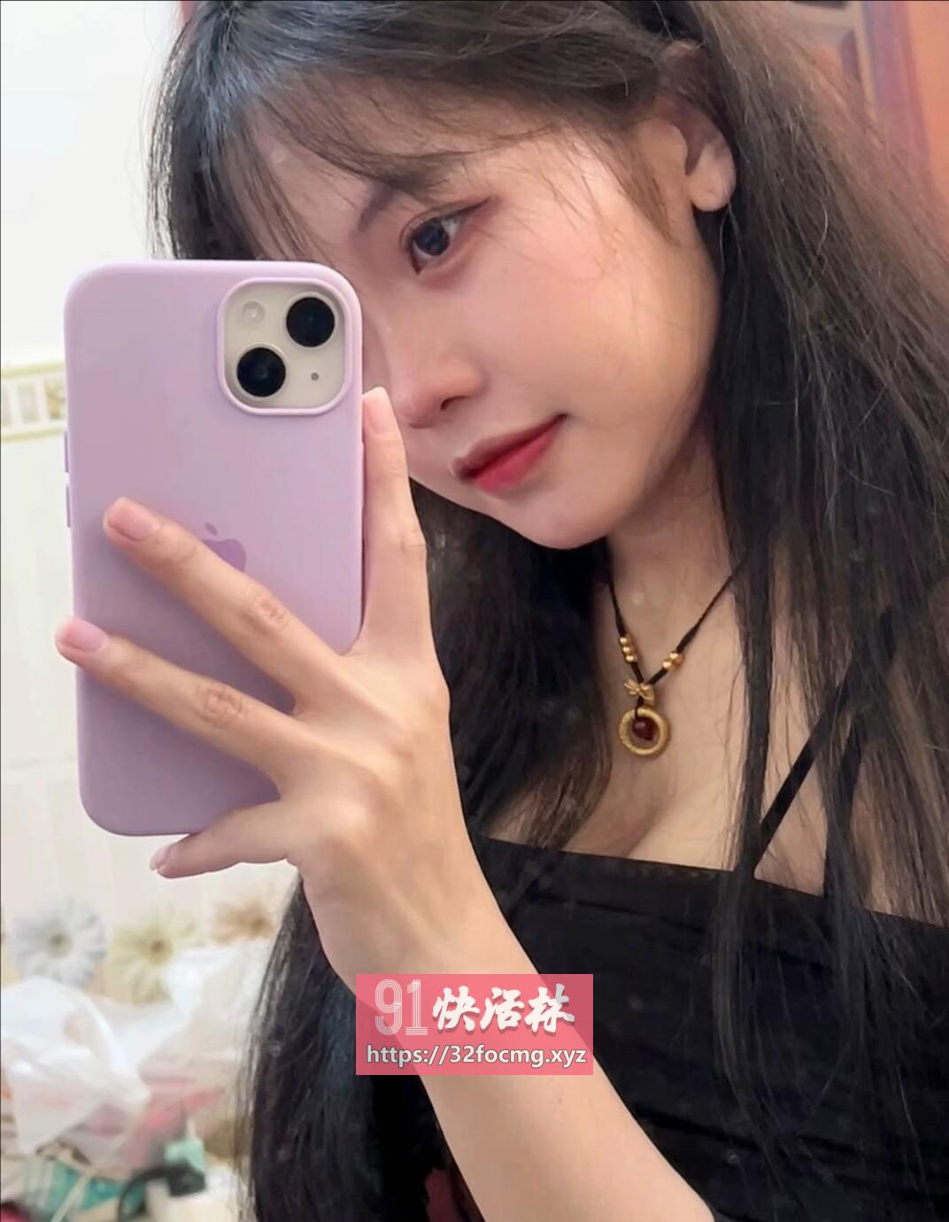 清纯小妹肤白貌美