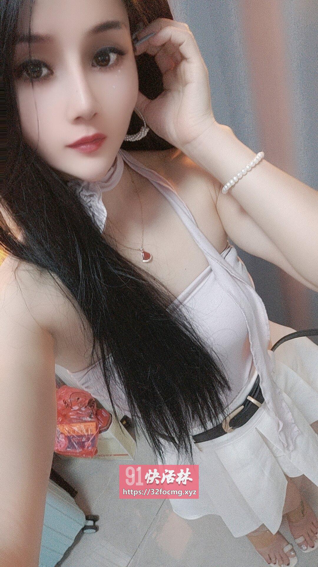沙区年轻漂亮小骚妹服务很棒