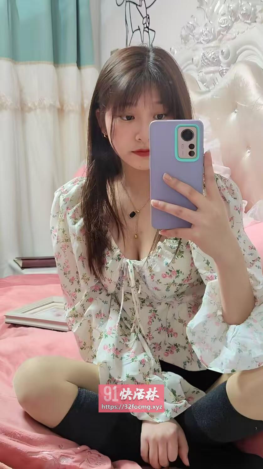 性感情趣大奶风骚少妇