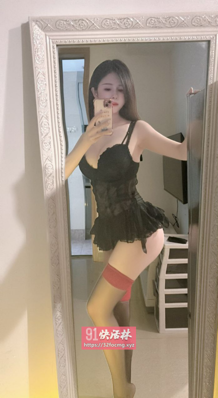 武昌服务型白嫩大奶御姐