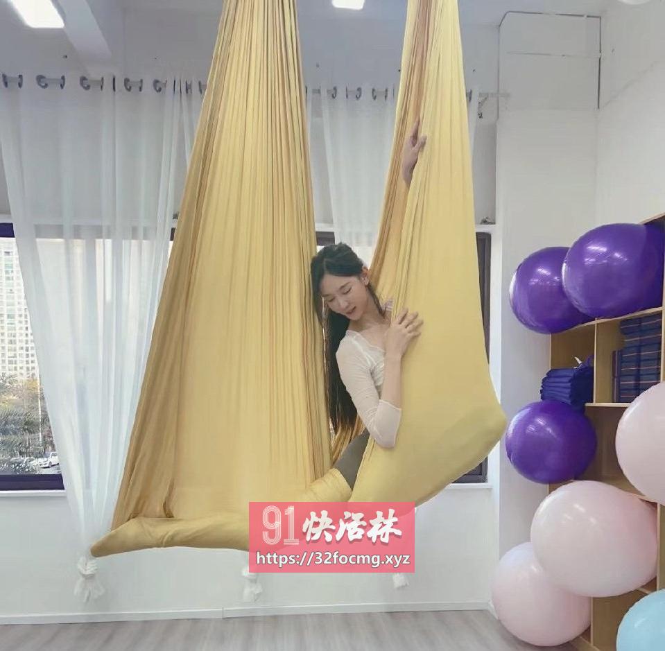 普拉提一字马女神