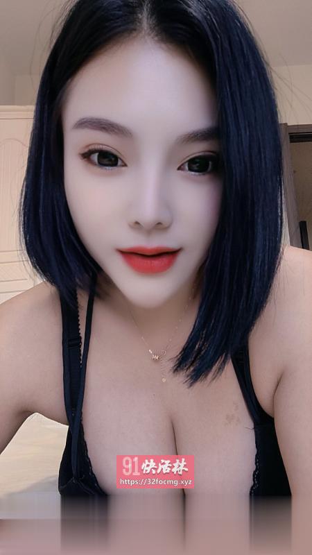 服务系贴心长腿老师