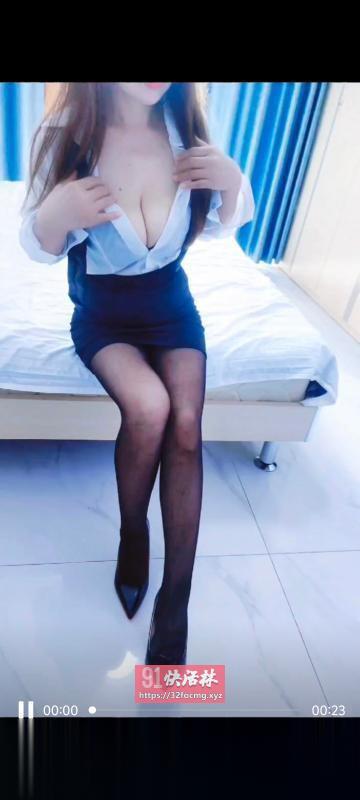 肤白胸大嫩嫩穴小迷妹