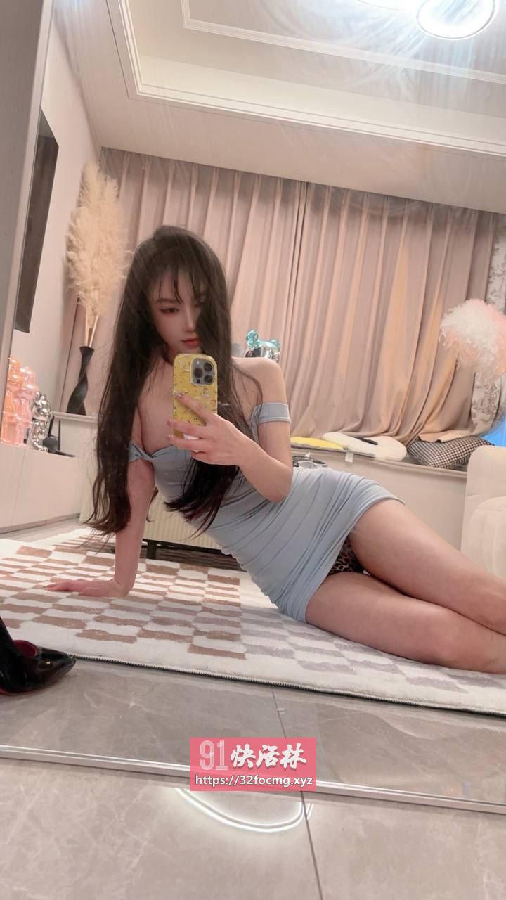 会舔骚货性感妹妹