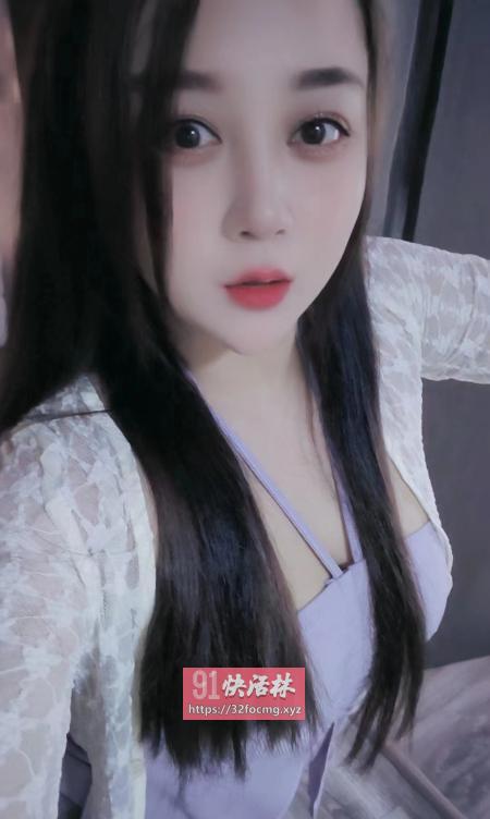 长相甜美的妹子