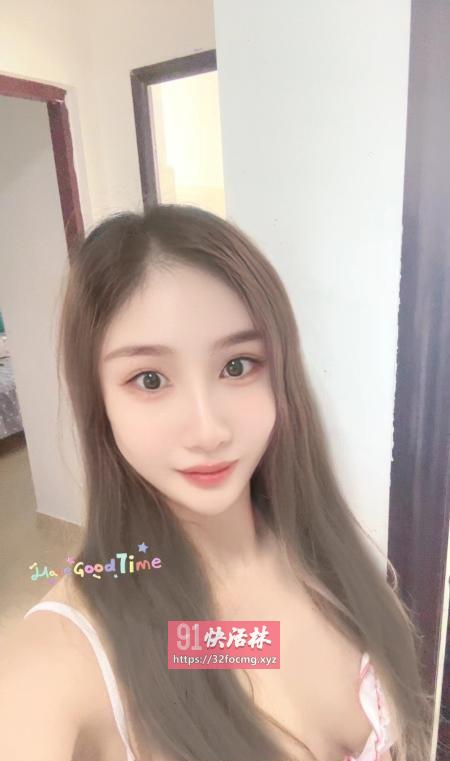 极品粉嫩多汁骚货